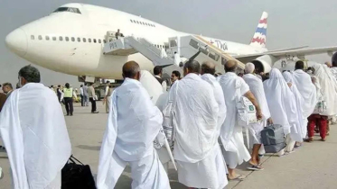 হজযাত্রা শুরু ১৭ এপ্রিল, প্রথম ফ্লাইটে ৪১৯ যাত্রী