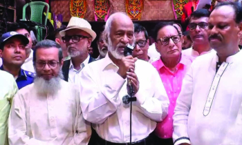 দুর্গাপূজা অশুভ শক্তি দমন করে ন্যায় প্রতিষ্ঠার শিক্ষা দেয়: ড. মঈন খান