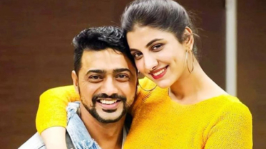 নরওয়েতে দেব, কোচিতে রুক্মিণী—বিচ্ছেদের গুঞ্জন