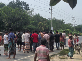 বাজিতপুরে অনন্যা বাসের ধাক্কায় ৮ বছরের শিশুর মৃত্যু