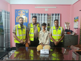 যশোরের ২ কেজি গাঁজা ও মোটরসাইকেলসহ এক মাদক কারবারি আটক