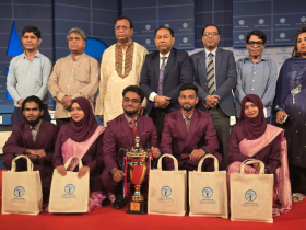 বিতর্কযুদ্ধে কবি নজরুল কলেজকে হারিয়ে চ্যাম্পিয়ন সোহরাওয়ার্দী কলেজ