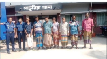 সাটুরিয়ায় জুয়ার আসর থেকে ৭ জন গ্রেপ্তার, তাস ও নগদ টাকা জব্দ