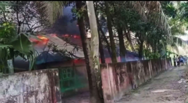 সেনবাগে বসতঘরে আগুন, নগদ টাকা সহ ক্ষতি ৪ লাখ টাকা