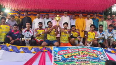 সাপ্টিবাড়ীতে ফুটবল টুর্নামেন্টের মেগা ফাইনাল অনুষ্ঠিত