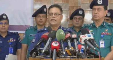 বল প্রয়োগ করলে ফ্যাসিবাদী, না করলে দুর্বল ভাবে মানুষ: আইজিপি