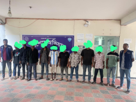 কক্সবাজারে পুলিশের বিশেষ অভিযানে গ্রেপ্তার ১৫