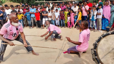 ২০০ বছরের ঐতিহ্য আঁকড়ে ধরে রেখেছেন ক্ষেতলালের লাঠিয়ালরা