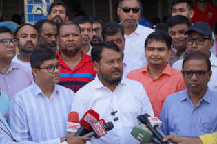 ফুটপাত দখলমুক্ত করার পাশাপাশি হকারদের পুর্নবাসন করা হবে