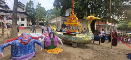 রোয়াংছড়িতে ধর্মীয় ভাবগাম্ভীর্যে মহা প্রবারণা পূর্ণিমা উদ্‌যাপন