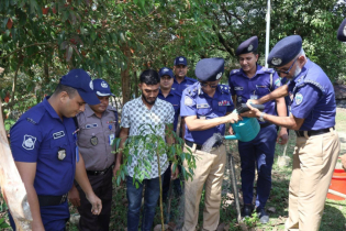 উখিয়া থানা ও দুই পুলিশ ফাঁড়ি পরিদর্শনে রেঞ্জ ডিআইজি