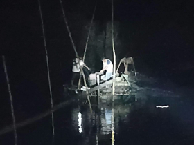 বকশীগঞ্জে রাত ২টায় ইউএনওর অভিযান, ধ্বংস বালু তোলার মেশিন-পাইপ