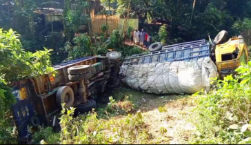 গোপালগঞ্জের কাশিয়ানীতে দুটি ট্রাকের সংঘর্ষ, এক চালক নিহত