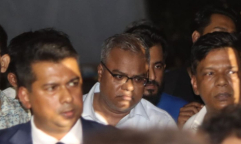 ২৯ ঘণ্টা অবরুদ্ধ থাকার পর চুয়েট উপাচার্যকে উদ্ধার