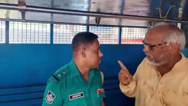 এবার পুলিশ কর্মকর্তাকে ধমকালেন আখতারুজ্জামান