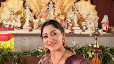 দুর্গাপূজায় মাকে বেশি মনে পড়ছে পূজা চেরির