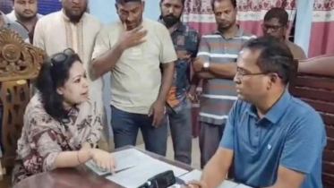 থানায় ঢুকে ওসিকে ‘চোর‘ বলে শাসালেন রুমিন ফারহানা