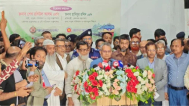 অনলাইন টিকিটের কালোবাজারি নিয়ন্ত্রণ কঠিন: রেলমন্ত্রী