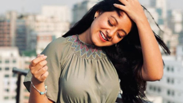 এই অপেশাদার চর্চা আমাকে কষ্ট দেয়: দীঘি