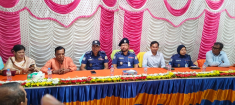 পিরোজপুরের বিভিন্ন পূজামণ্ডপ পরিদর্শন করলেন বরিশাল রেঞ্জের ডিআইজি
