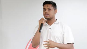 সরকার বিধবা কার্ড দিলে এমপির বউ সবার আগে নেবে: হাসনাত