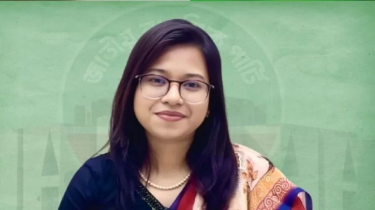 বাবা হারালেন এনসিপি নেত্রী মনিরা শারমিন