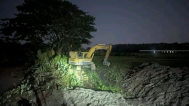 অবৈধ মাটি কাটার বিরুদ্ধে বাকেরগঞ্জে অভিযান, ৫ জনকে জরিমানা