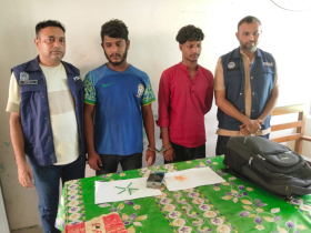 মনপুরায় ইয়াবাসহ দুই যুবক গ্রেপ্তার