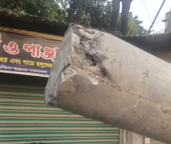 সেনবাগ বাজারে বিদ্যুতের খুঁটি পরিবর্তন, নিরাপত্তা নিয়ে জনমনে প্রশ্ন